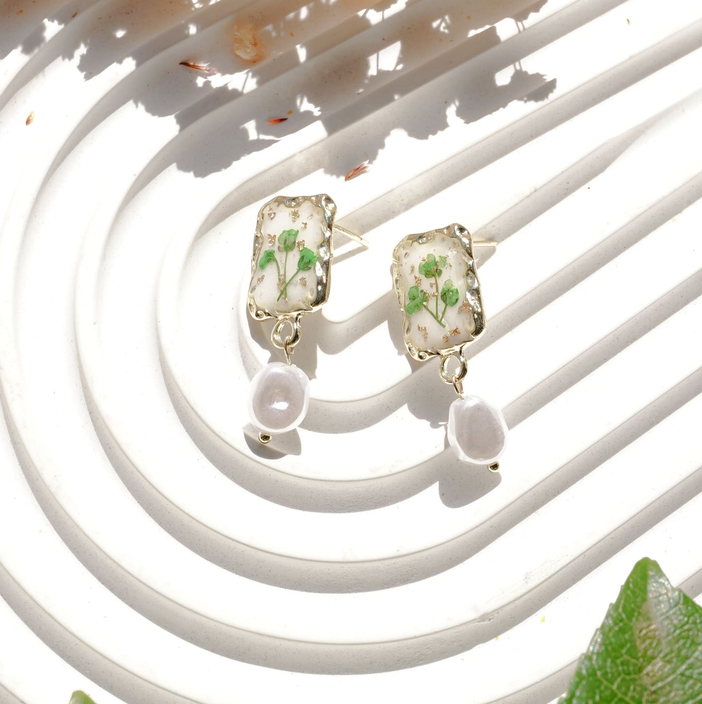 Blue Baby’s Breath Faux Pearl Earring