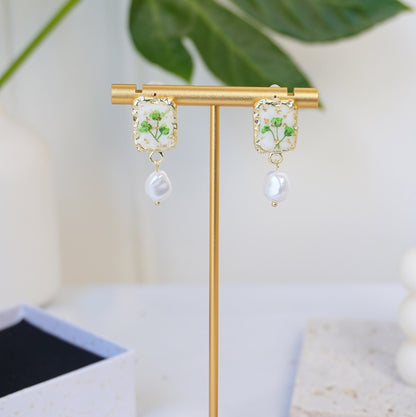 Blue Baby’s Breath Faux Pearl Earring