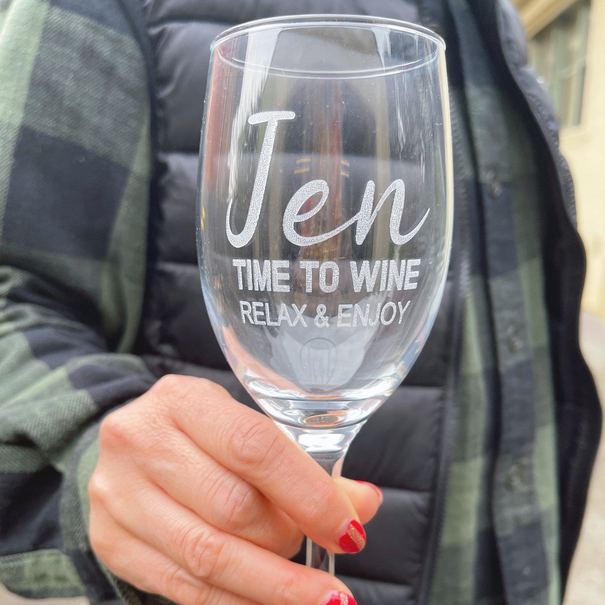 Engraved Wine for gifts - Time to wine relax & Enjoy