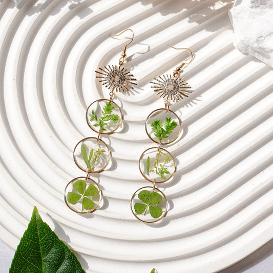 Lucky Grass Dried leaf Earring