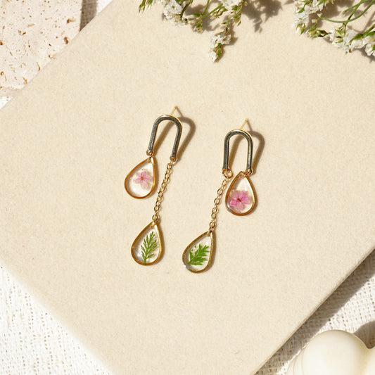 Pink Baby's Breath Dried Flower Resin Earring