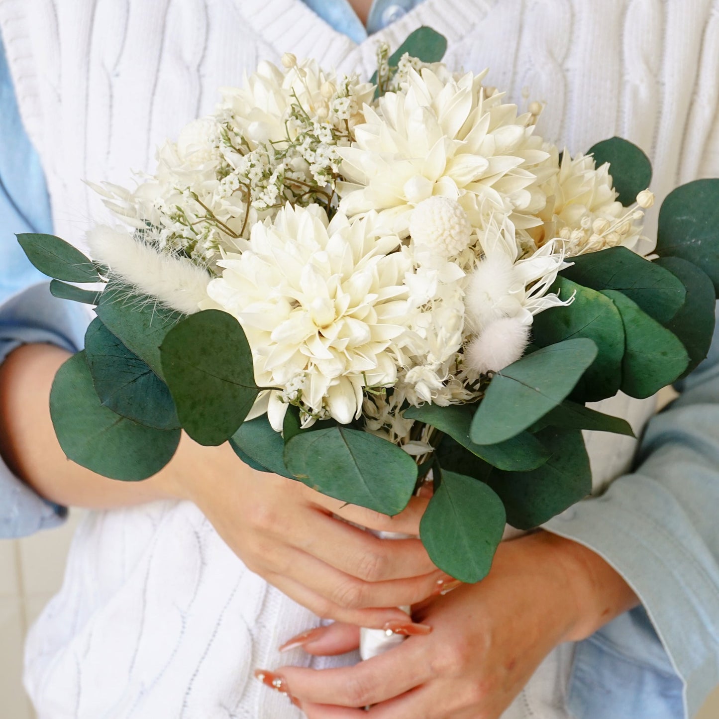White Magnolia & Eucalyptus Dried Flower Bouquet