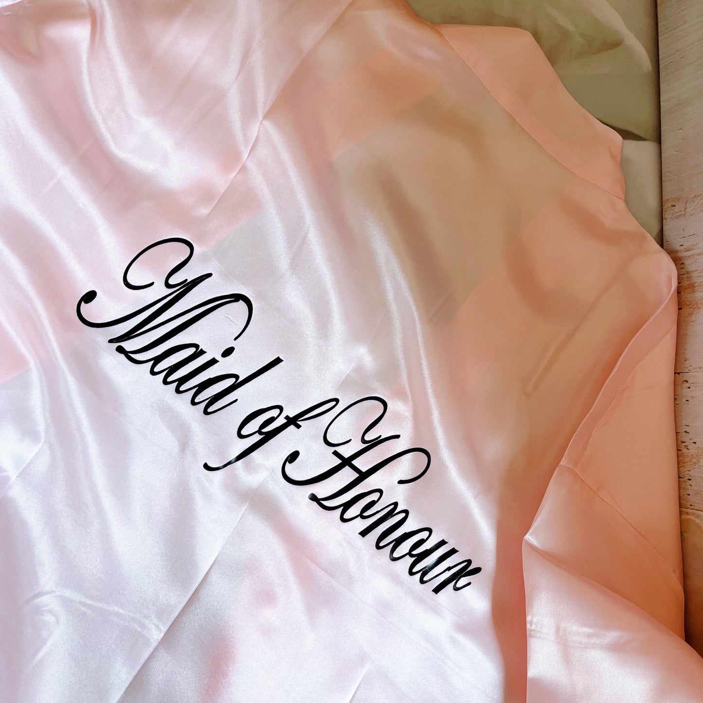 Discover our range of personalized wedding robes, perfect for adding a special touch to your big day or gifting to your bridal party, available in a variety of styles and colors.