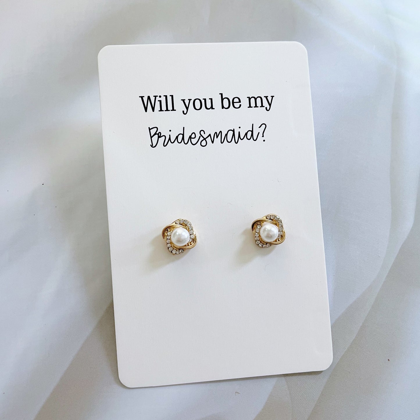 Looking for the perfect bachelorette gift? Look no further! Our customisable gift card paired with 14k gold plated earrings is exactly what you've been searching for.