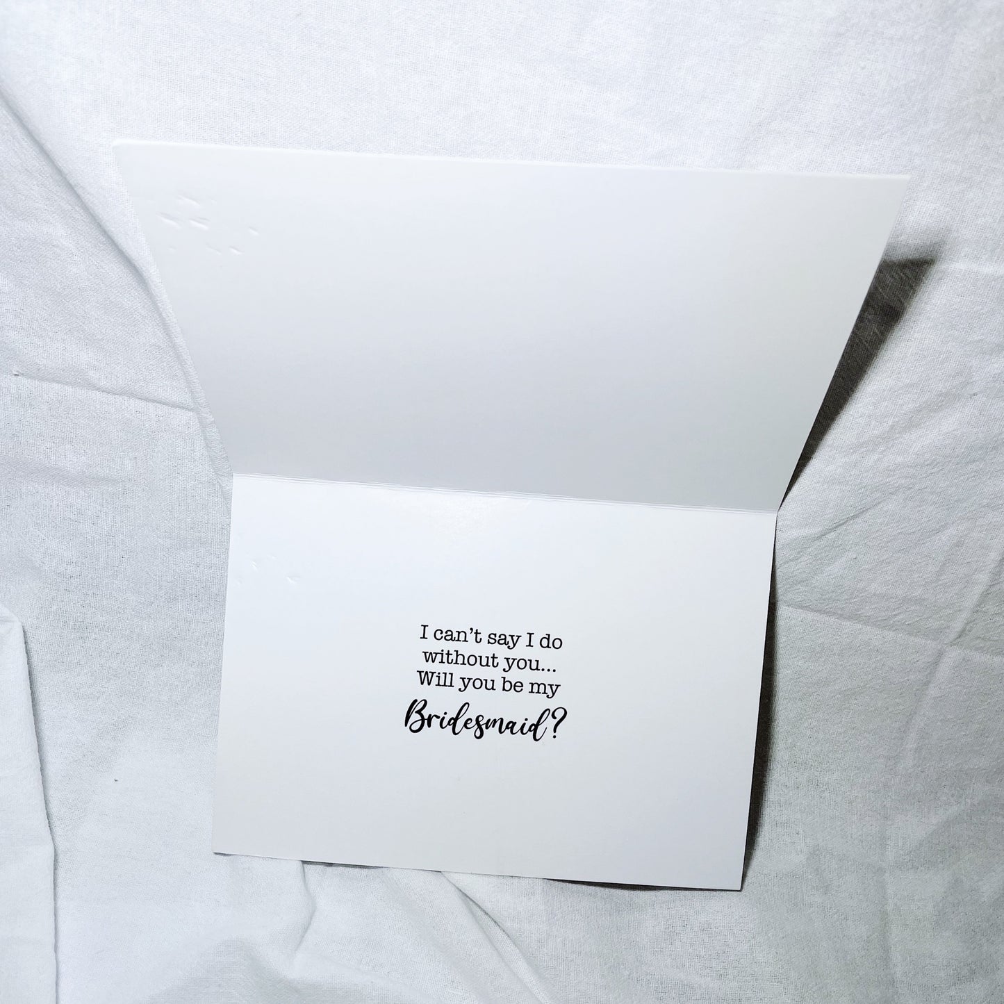 Surprise your bridal party with our Bridesmaid and Maid of Honour cards featuring a special reveal, perfect for heartfelt proposals and memorable moments.